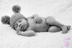 Studio-Baby-star-meilleur-photographe-naissance-top-grossesse-lyon-meyzieu-decines-bron-bourgoin-13